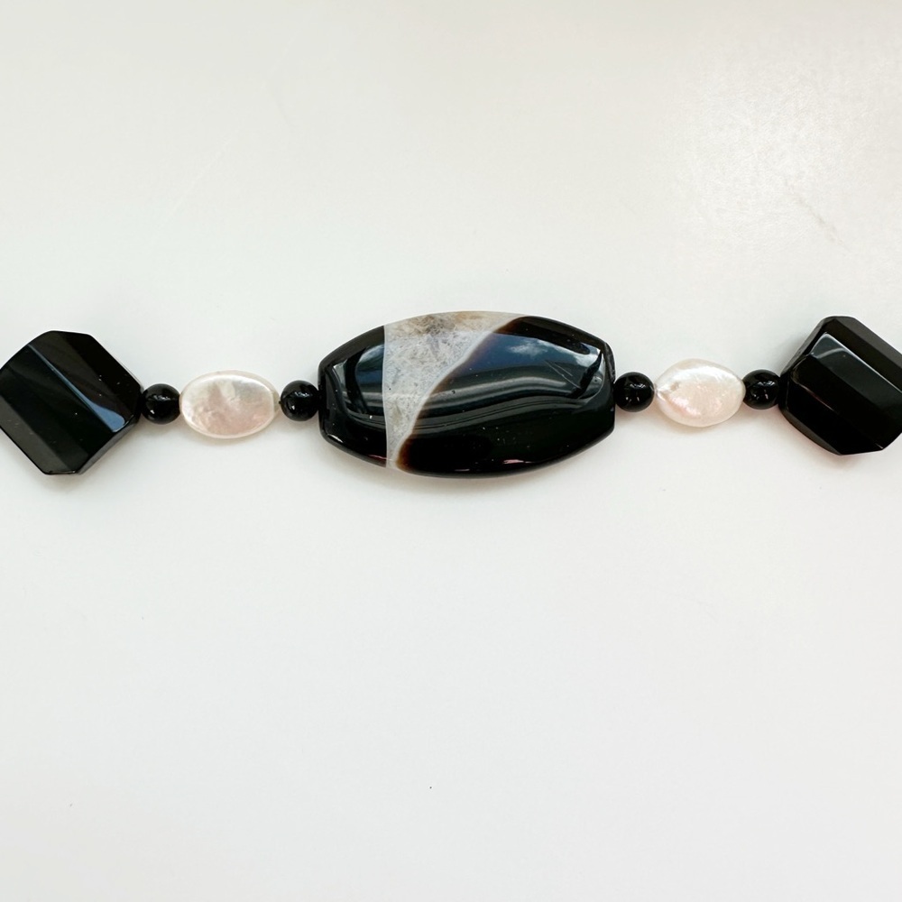NWT Genuine Black Onyx, Agate & Pearls Necklace Beaded Black White - Picture 7 of 7
